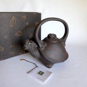VINTAGE NEW TRADITIONAL CHINESE YIXING ZISHA  DRAGON TURTLE PURPLE CLAY TEAPOT